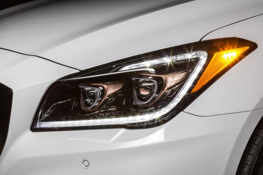 Детали экстерьера Genesis G80 Sport 2017 года  (NA) (фото 68 из 94)